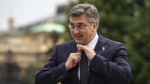 Plenković: "Gospodin Vučić i Srbija moraju sami da objasne svoje odsustvo“ 1