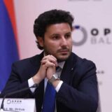Dritan Abazović: Sa Vučićem imam prijateljski odnos, ali on ne upravlja Crnom Gorom 12