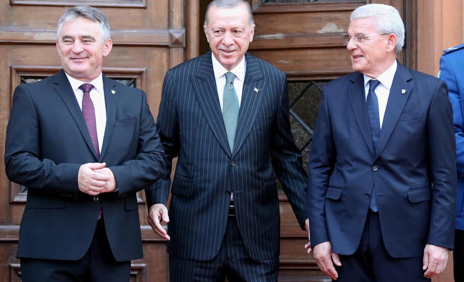 Komšić: Milanović uzalud vređao, digli su pola sveta i nisu nas pokorili 1