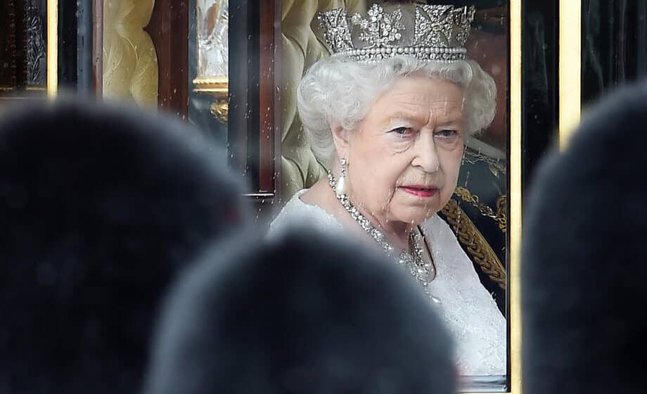 "Ponos na ono što jesmo nije deo naše prošlosti, on određuje našu sadašnjost i budućnost": Najupečatljiviji govori kraljice Elizabete II (VIDEO) 1