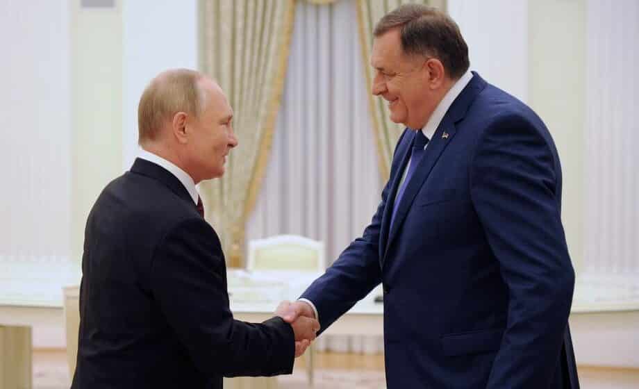 Dodik odlikovao Vladimira Putina ordenom Republike Srpske: "Zahvaljujući poziciji Putina i snazi Rusije, glas i stav RS se čuju" 1