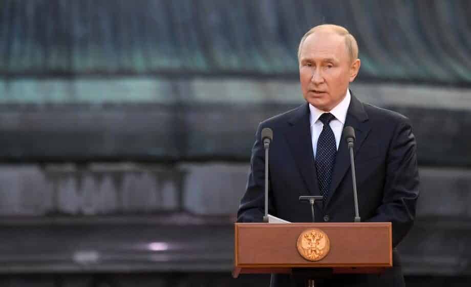 "Nećemo biti zastrašeni Putinovim nuklearnim pretnjama": Strane naslovnice nakon obraćanja naciji lidera Rusije 14