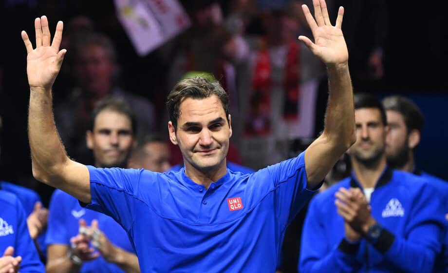Suze i zagrljaji: Kako se jedan od najboljih tenisera u istoriji Rodžer Federer oprostio od profesionalne karijere? 16