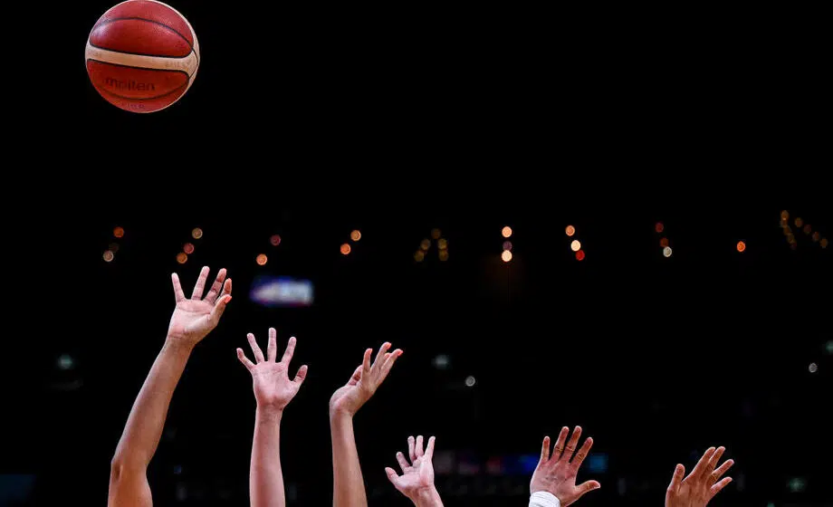 Amerikanke deklasirale Bosnu, Kini kvota dva 1