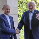 Lukašenko tešio Putina zbog egzodusa Rusa: "To se i meni dogodilo. Samo neka beže, možda je to blagoslov" 3