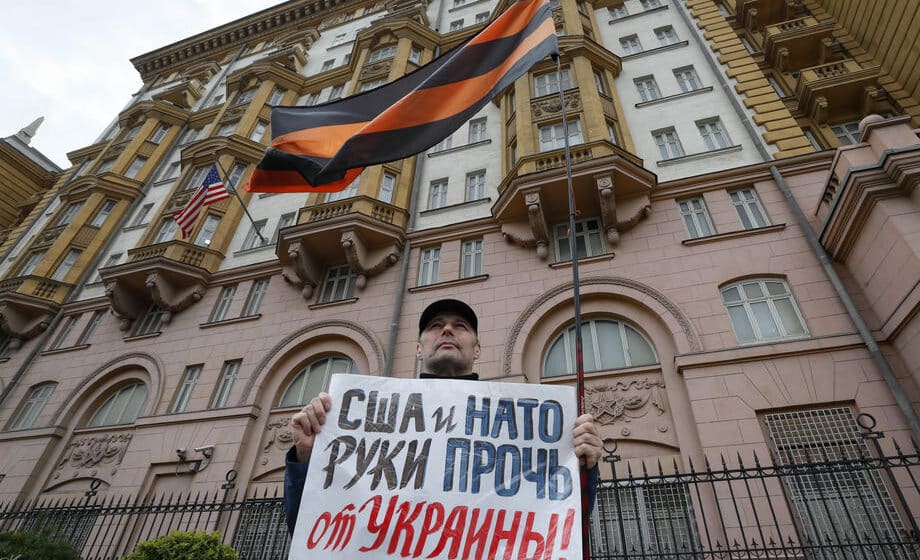 Ambasada SAD u Moskvi upozorava Amerikance da "odmah" napuste Rusiju 1