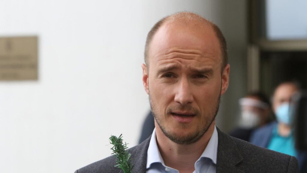 Nema govora o srpskoj intervenciji u regionu: Sagovornici Danasa o izjavi Donike Gervala da predsednik Srbije priprema vojnu agresiju na Balkanu 2