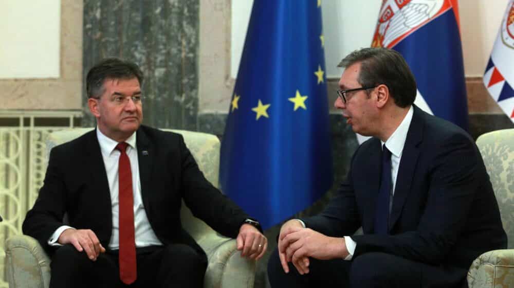 Lajčak nakon sastanka sa Vučićem: Nasilje mora biti izbegnuto, dugačak, težak, ali fer razgovor 1