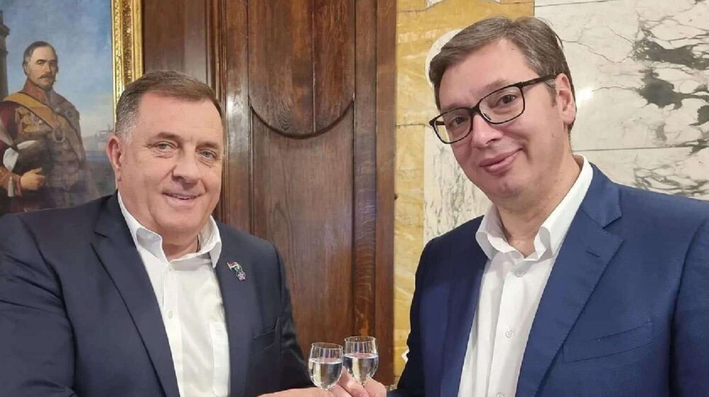 Vučić i Dodik na čaju: "Sasvim je sigurno da nismo Englezi" 1
