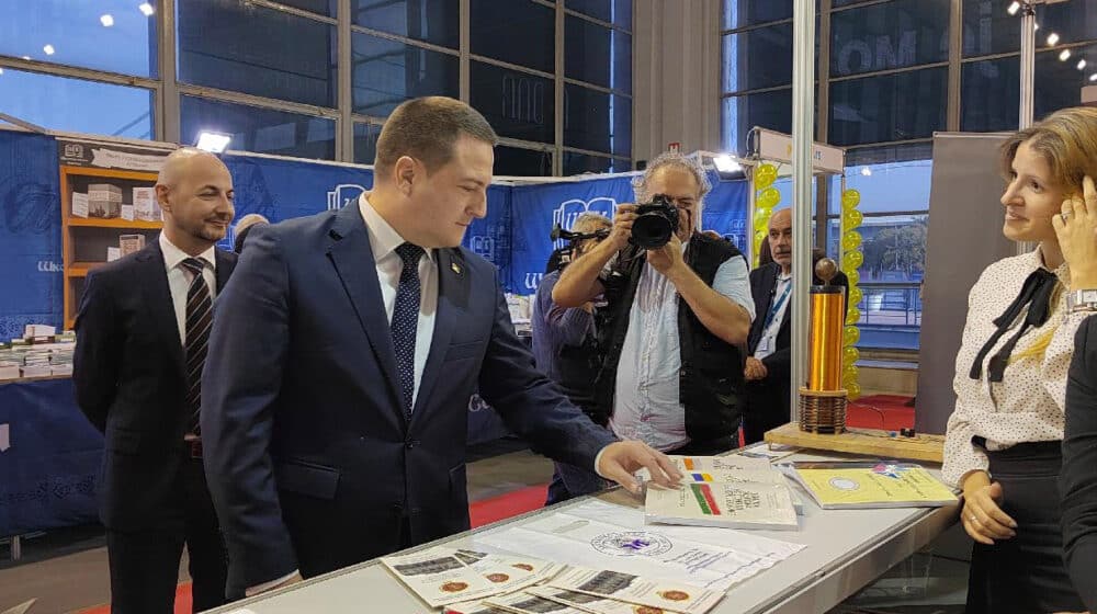 Ružić: Broj romske dece koja pohađaju osnovnu školu veći za 15 odsto 1