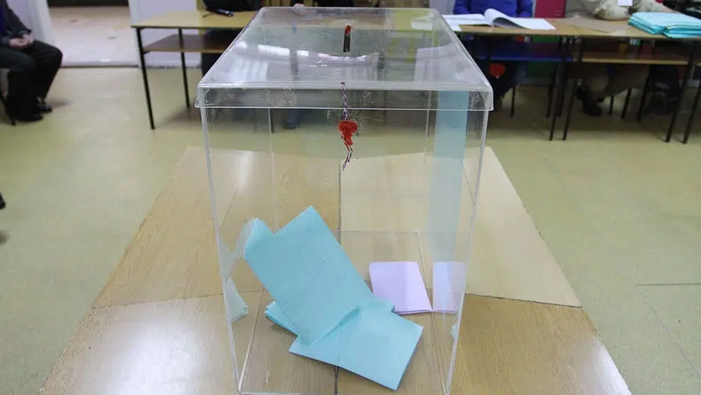 MUP RS: Zabeleženi incidenti na glasačkim mestima u više gradova Republike Srpske 1