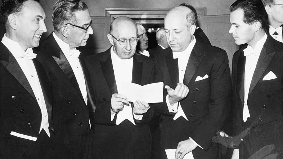 Ivo Andrić sa drugim nobelovcima u Stokholmu 26. oktobra 1961.