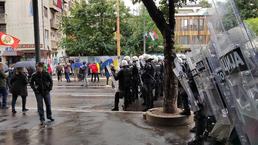 Osumnjičeni negirali da su napali policajce tokom Europrajda, tužilaštvo traži pritvor 1