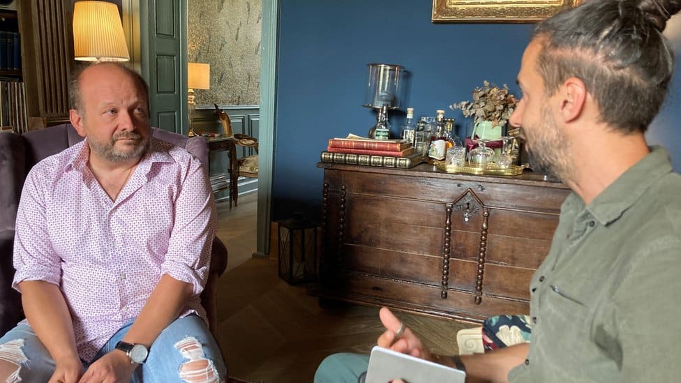 Sajber-kriminal: Nestala kriptokraljica Ruža Ignjatova je unapred znala svaki korak policije, ukazuje istraga 2 Mr Schneider being interviewed by the BBC.