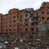 Rusija i Ukrajina: Granatiran ukrajinski grad Nikolajev, ruski vojni avion se srušio na stambenu kuću u Sibiru - poginula dva pilota 12