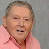 Amerika i muzika: Pevač Džeri Li Luis preminuo u 87. godini - oženio 13-godišnjakinju, ranio basistu, izazivao Elvisa 4