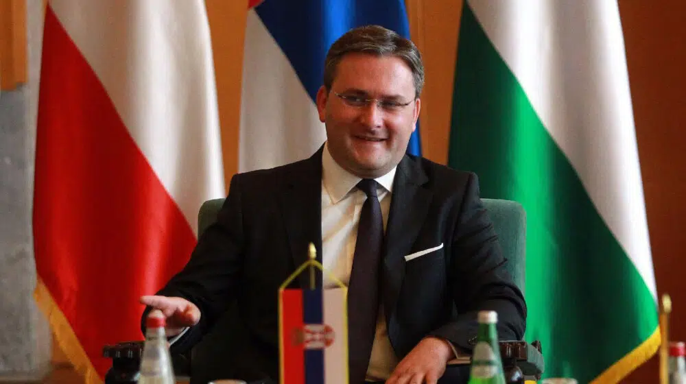 Erić o saopštenju ministra kulture Nikole Selakovića: „Optužuje studentkinje bez dokaza“ 9