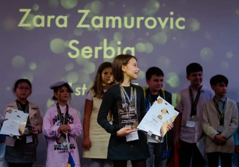 Učenica Zara Zamurović iz Zrenjanina plasirala se na svetsko finale takmičenja iz poznavanja engleskog jezika u Rimu 16