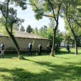 U Banatskom Velikom Selu uređenju parka pomagali vatrogasci 1