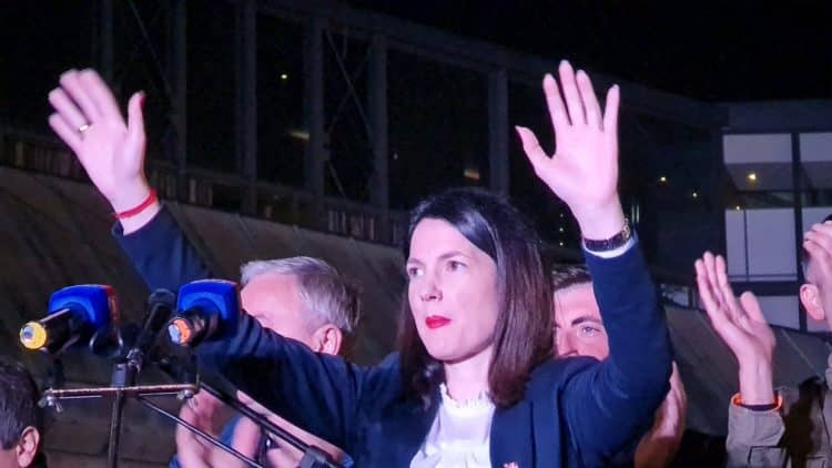 Trivić na protestu u Banjaluci: Nisam pokradena ja, već narod 1