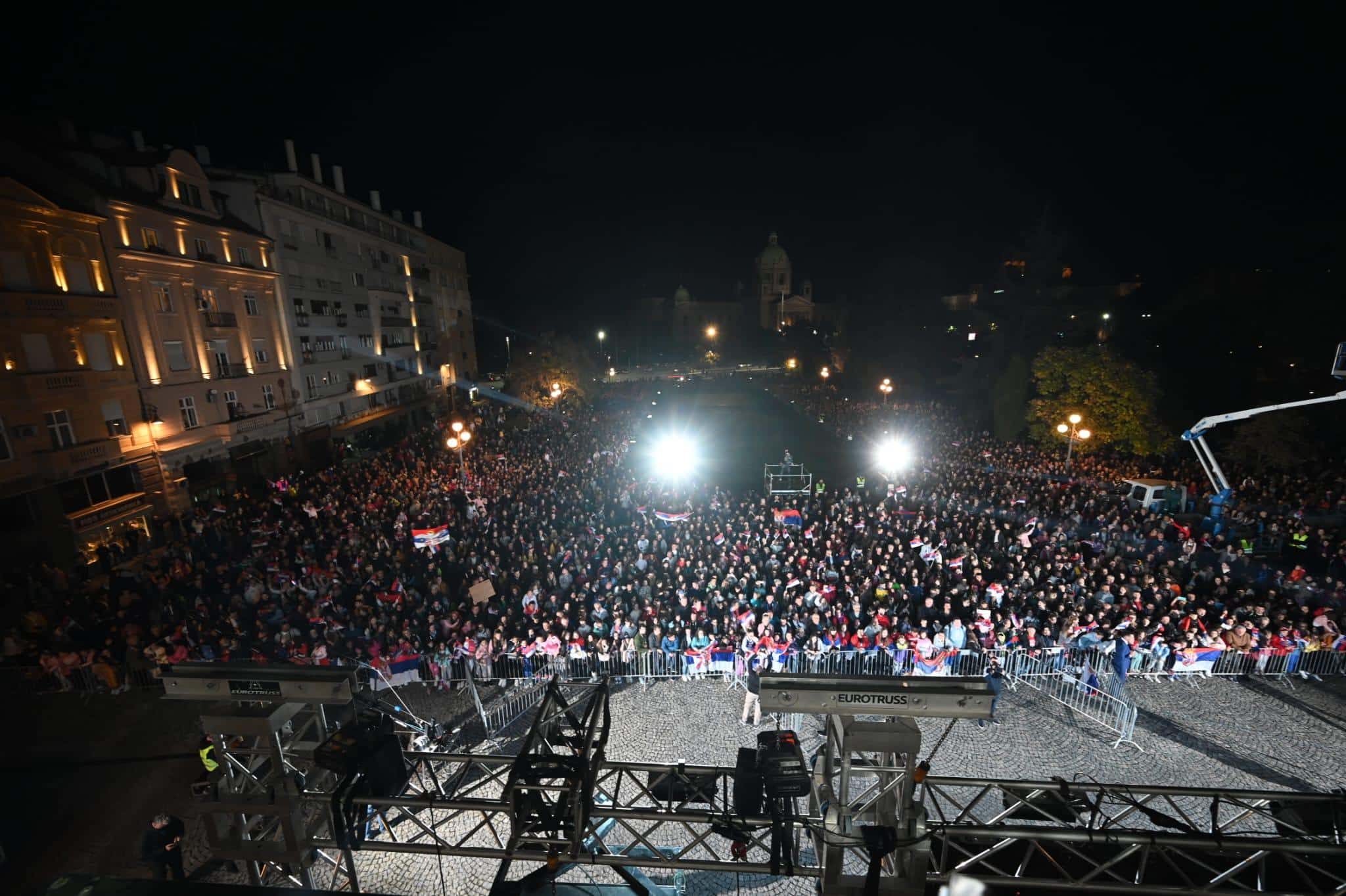 Doček svetskih šampionki u odbojci: MVP Tijana Bošković obećala evropsku titulu, a selektor Santareli da će bolje govoriti srpski 3