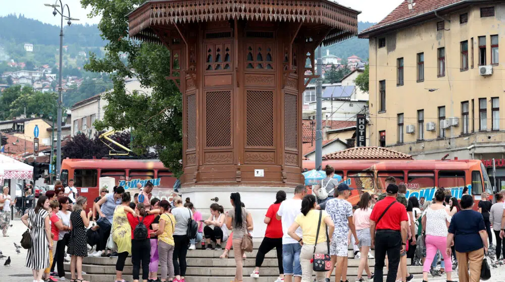 Na biračkom mestu u Sarajevu preminula starija žena 1