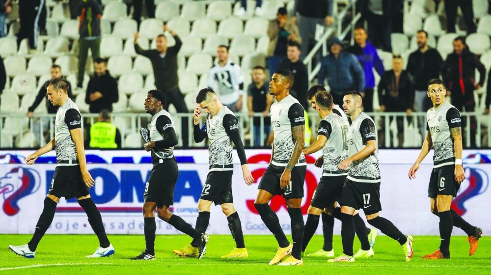 Novi šok za Partizan: UEFA preti zatvaranjem stadiona, crno-beli žestoko kažnjeni 1
