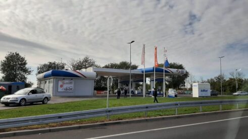 20221027_124901 Na "zatvorenom" gradilištu Linglonga radnici rade punom parom (FOTO) 4