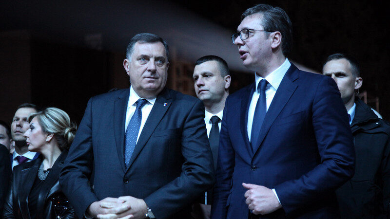 Dodik i Vučić dogovorili vatromet u svim gradovima RS i u Beogradu 1