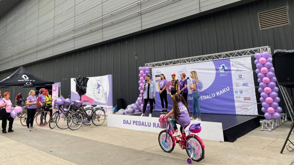 "Porasla svesnost žena o značaju mamografije": Obeleženo 10 godina od početka akcije “Daj pedalu raku”: 2 "Porasla svesnost žena o značaju mamografije": Obeleženo 10 godina od početka akcije “Daj pedalu raku”: 2