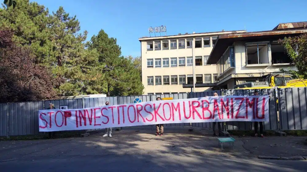 Počelo rušenje Instituta Goša zbog izgradnje stanova, Ne davimo Beograd protestovao 1