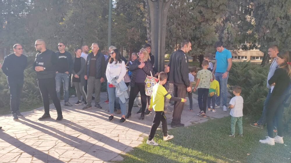 Protest u Sevojnu zbog sportske sale: Vlada i ministarstva nas se sete samo za vreme izbora 3 Protest u Sevojnu zbog sportske sale: Vlada i ministarstva nas se sete samo za vreme izbora 3