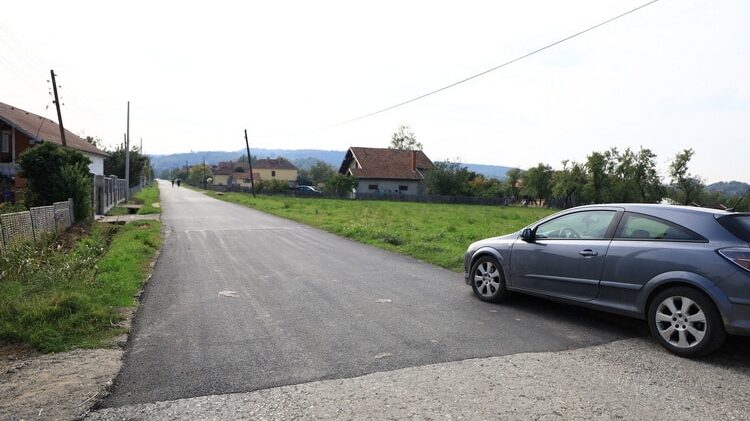 Kragujevac: Asfaltiran put u naselju Vinjište 1
