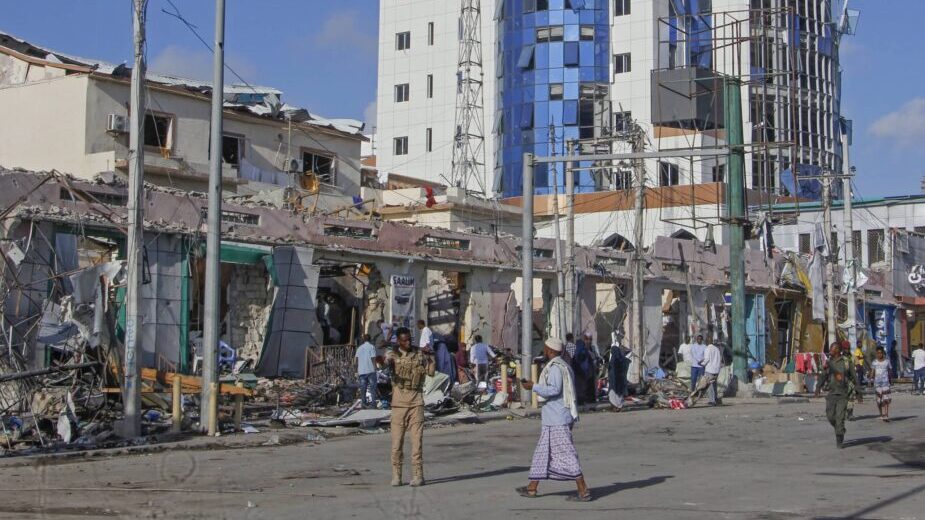 U dvostrukom bombaškom napadu u Somaliji 100 mrtvih (FOTO) 3