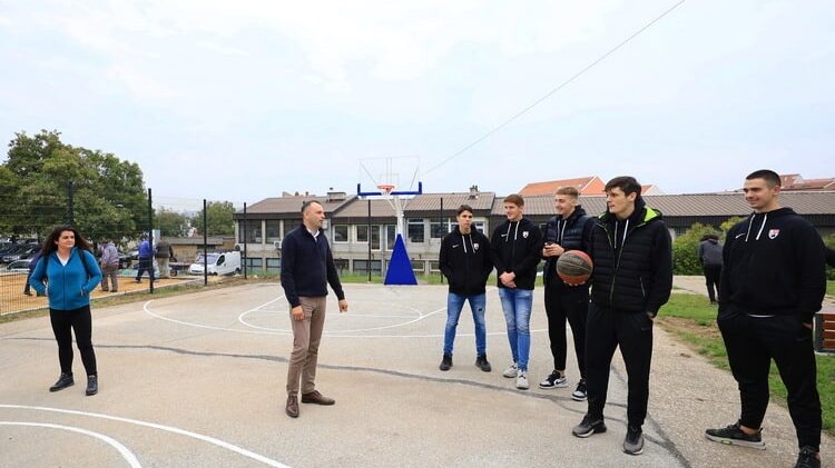 Otvoren teren za male sportove u Kragujevcu 1