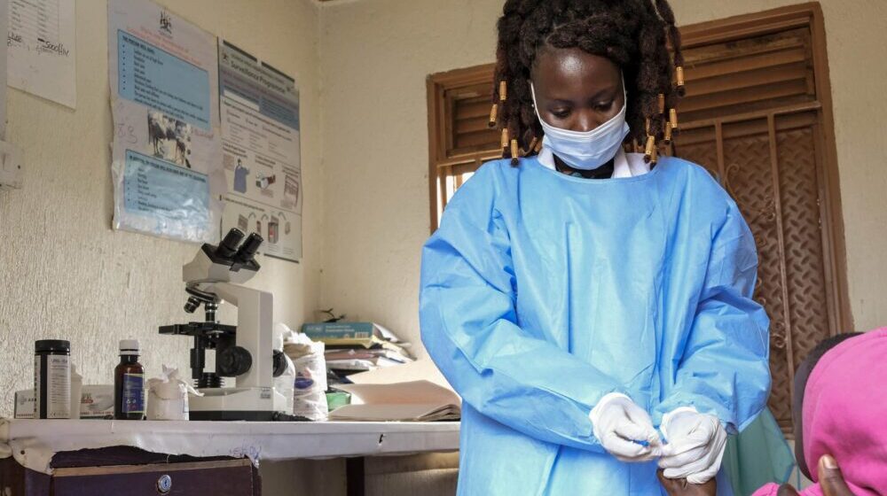 U Ugandi dve oblasti u karantinu zbog epidemije ebole 1