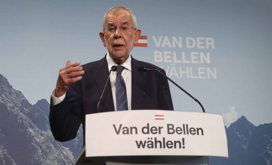 Austrijanci danas biraju novog predsednika, favorit Van der Belen 1