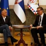 Vučić se sastao sa francuskim književnikom Patrikom Besonom 2