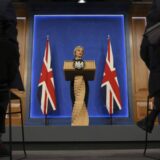 Liz Tras smenila ministra finansija i najavila zaokret od obećanog smanjenja poreza 11