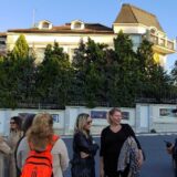 Ispred iranske ambasade u Beogradu održan protest podrške ženama u Iranu 11