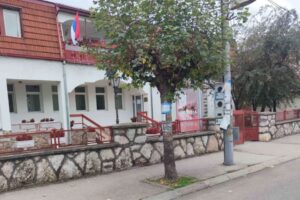 Uhapšeni Slavenko Drobnjak odbornik SPS-a u Beloj Palanci i njegova supruga, naplaćivali nepostojeći boravak izbeglica u svom hotelu 2