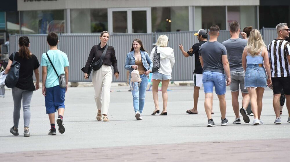 Još 1.475 obolelih od virusa korona, 25 osoba priključeno na respirator 1