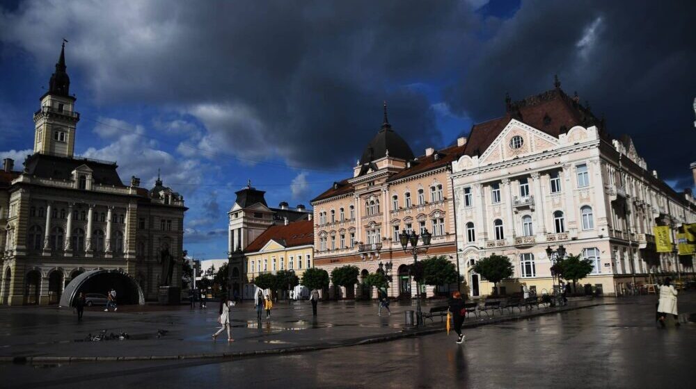 “Buđenje iz ilegale, ima nas!”: Tribina povodom 15. godišnjice antifašističkog skupa u Novom Sadu 1