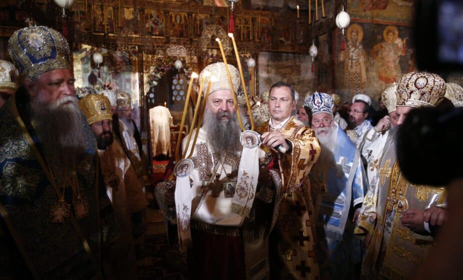 Ustoličen patrijarh Porfirije u Pećkoj patrijaršiji (FOTO/VIDEO) 1