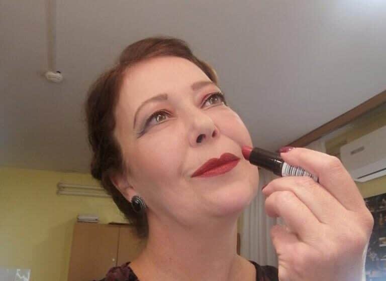 “Žene više neće da ćute i trpe. One dižu svoj glas protiv svake vrste nasilja”: Biljana Keskenović, glumica iz Sombora u poseti Vranju 1 “Žene više neće da ćute i trpe. One dižu svoj glas protiv svake vrste nasilja”: Biljana Keskenović, glumica iz Sombora u poseti Vranju 1