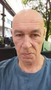 "Protivnik sam svakog i svačijeg nacionalizma, smatram ga primitivnim i opasnim": Zagrebački pisac Borivoj Radaković u poseti Vranju 2