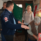 Svilajnac: Podeljeni prehrambeni paketi za najugroženije porodice 14