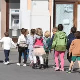 Četvrtina dece u EU u riziku od siromaštva 11