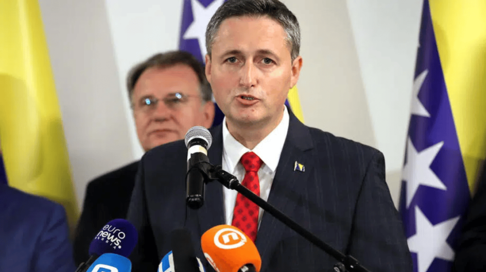 Denis Bećirović: Presudom čelnicima SDB Srbije utvrđena i institucionalna odgovornost Srbije 1