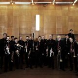 Obrušio se plafon tokom koncerta Big benda: Muzičari nastavili kao da se ništa nije dogodilo 2